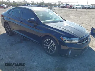 2023 Volkswagen Jetta Sport z VIN 3VWBM7BU0PM058488, wystawiony jako IAAI lot #41569562 z przebiegiem 10 041 mil mil oraz . Historia ofert i sprzedaży dostępna na DreamBid. Obrazek 1.