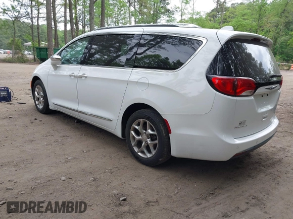 2018 Chrysler Pacifica Limited с VIN 2C4RC1GG7JR149276, выставлен на аукционе IAAI как лот 42118109 с пробегом 106 470 миль миль и . История ставок и продаж доступна на DreamBid. Изображение 3.