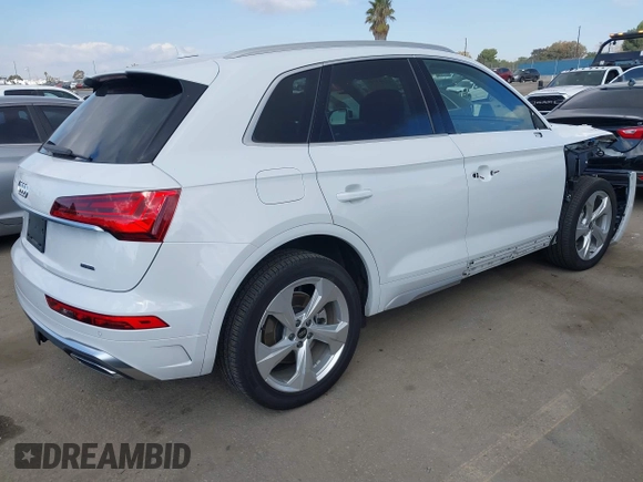 2023 Audi Q5 S line Premium Plus z VIN WA1EAAFY4P2175625, wystawiony jako IAAI lot #41483936 z przebiegiem 14 311 mil mil oraz . Historia ofert i sprzedaży dostępna na DreamBid. Obrazek 4.