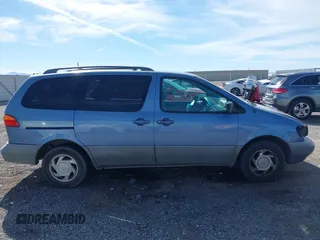2000 Toyota Sienna LE with VIN 4T3ZF13C3YU220127, listed as a IAAI auction lot 41885903 with 168,765 mi miles. Bid and sale history available at carsss.com. Image 13.
