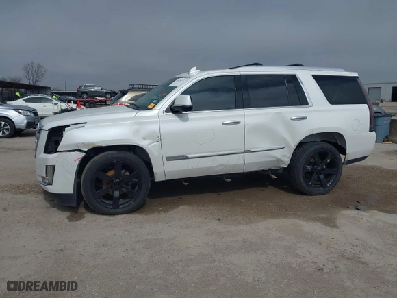 2016 Cadillac Escalade Luxury Collection with VIN 1GYS4BKJ2GR156944, listed as a IAAI auction lot 41644192 with 135,862 mi miles. Bid and sale history available at carsss.com. Image 6.