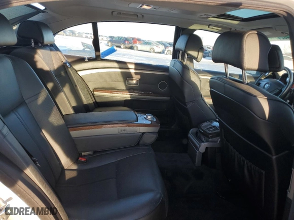 2007 BMW 7 Series 750Li with VIN WBAHN83567DT66216, listed as a Copart auction lot 84021314 with 183,302 mi miles and Clean Title. Bid and sale history available at carsss.com. Image 10.