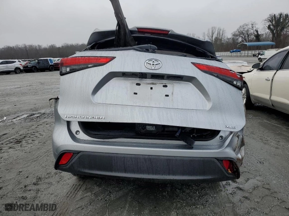 2020 Toyota Highlander XLE with VIN 5TDGZRAH4LS507952, listed as a Copart auction lot 44690655 with 98,567 mi miles and Salvage Title. Bid and sale history available at carsss.com. Image 6.