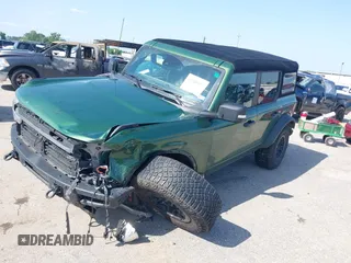 2023 Ford Bronco с VIN 1FMEE5DP0PLB60332, выставлен на аукционе IAAI как лот 42200832 с пробегом 54 921 миль миль и . История ставок и продаж доступна на DreamBid. Изображение 2.