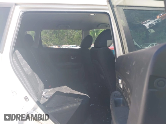 2013 Kia Soul + z VIN KNDJT2A64D7534349, wystawiony jako IAAI lot #42088079 z przebiegiem 188 990 mil mil oraz . Historia ofert i sprzedaży dostępna na DreamBid. Obrazek 8.