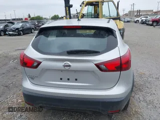 2019 Nissan Rogue S with VIN JN1BJ1CP9KW216226, listed as a IAAI auction lot 40509137 with 98,048 mi miles and . Bid and sale history available at DreamBid. Image 16.