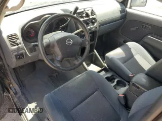 2003 Nissan Frontier XE z VIN 1N6DD26T23C471697, wystawiony jako Copart lot #58618725 z przebiegiem 126 296 mil mil oraz Czysty tytuł • Clean title. Historia ofert i sprzedaży dostępna na DreamBid. Obrazek 8.