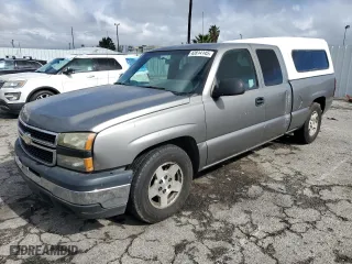 2006 Chevrolet Silverado 1500 LT1 with VIN 1GCEC19V56Z223754, listed as a Copart auction lot 42814145 with 245,306 mi miles and Salvage Title. Bid and sale history available at carsss.com. Image 1.