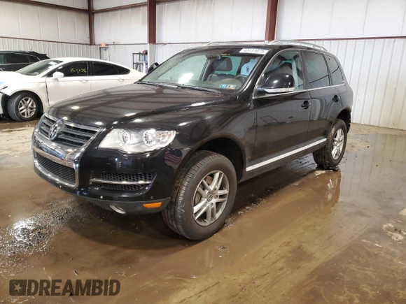 2008 Volkswagen Touareg 2 V6 with VIN WVGBE77L98D047403, listed as a Copart auction lot 43111075 with 119,407 mi miles and Salvage Title. Bid and sale history available at carsss.com. Image 1.