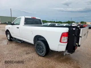 2021 Ram 2500 Tradesman with VIN 3C6MR4AJ6MG554142, listed as a Copart auction lot 59038375 with 117,904 mi miles and Clean title. Bid and sale history available at DreamBid. Image 2.