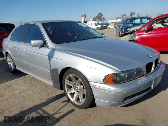 2003 BMW 5 Series 525iA with VIN WBADT43463G025654, listed as a IAAI auction lot 42152553 with 189,396 mi miles. Bid and sale history available at carsss.com. Image 1.