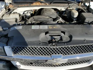 2003 Chevrolet Silverado 1500 LT with VIN 2GCEC19T031182338, listed as a Copart auction lot 84427524 with 112,460 mi miles and Salvage Title. Bid and sale history available at carsss.com. Image 12.