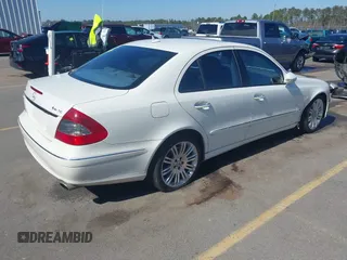 2007 Mercedes-Benz E-Class 3.5L with VIN WDBUF87X57X221918, listed as a IAAI auction lot 41618274 with 176,359 mi miles. Bid and sale history available at carsss.com. Image 4.