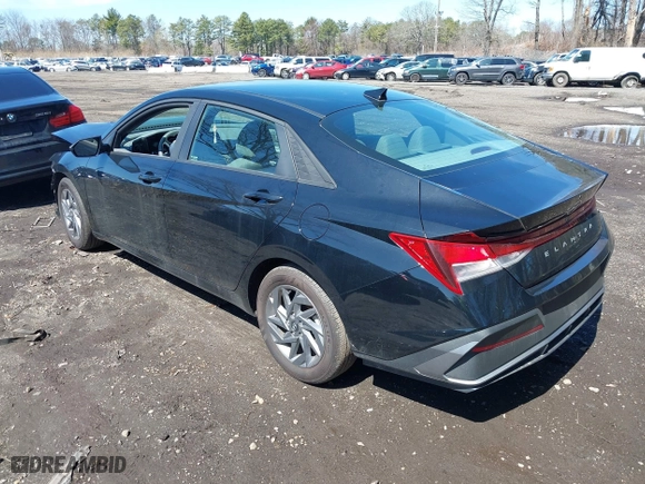 2024 Hyundai Elantra SEL with VIN KMHLM4DG8RU696480, listed as a IAAI auction lot 41882965 with 11,259 mi miles. Bid and sale history available at carsss.com. Image 3.