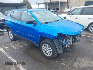 2021 Jeep Compass Freedom with VIN 3C4NJDAB3MT591461, listed as a IAAI auction lot 41925228 with 61,426 mi miles and . Bid and sale history available at carsss.com. Image 1.