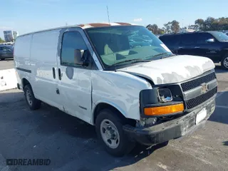2004 Chevrolet Express Cargo Van with VIN 1GCGG25VX41216920, listed as a IAAI auction lot 41555809 with 147,329 mi miles. Bid and sale history available at carsss.com. Image 1.