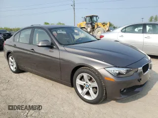2014 BMW 3 Series 320i xDrive с VIN WBA3C3C58EPV90764, выставлен на аукционе Copart как лот 59424895 с пробегом 116 054 миль миль и Списание • Salvage title. История ставок и продаж доступна на DreamBid. Изображение 4.