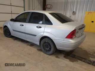 2001 Ford Focus LX with VIN 1FAFP33P71W346826, listed as a IAAI auction lot 41305074 with Not Provided miles and . Bid and sale history available at carsss.com. Image 3.