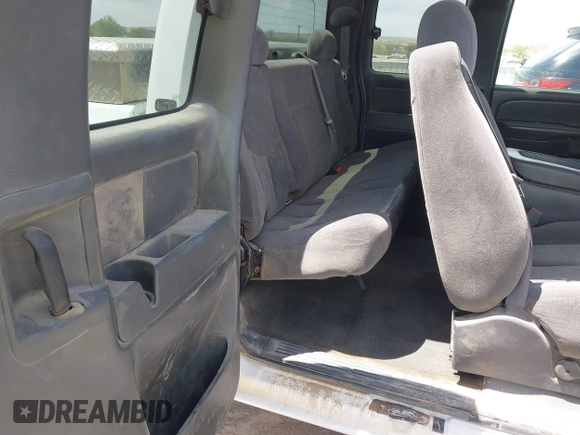2006 Chevrolet Silverado 1500 LT2 with VIN 1GCEK19B86Z199636, listed as a IAAI auction lot 41614508 with 188,458 mi miles and . Bid and sale history available at DreamBid. Image 8.