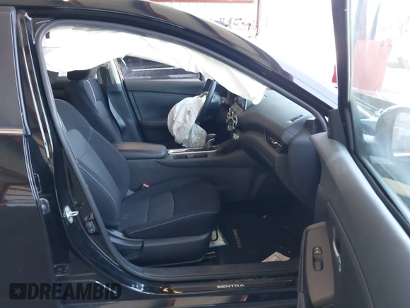 2020 Nissan Sentra SV with VIN 3N1AB8CV3LY313318, listed as a IAAI auction lot 42561962 with 25,836 mi miles and . Bid and sale history available at DreamBid. Image 5.