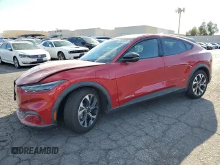 2024 Ford Mustang Mach-E Select z VIN 3FMTK1S54RMA05228, wystawiony jako Copart lot #50657025 z przebiegiem 3 420 mil mil oraz Szkoda całkowita • Salvage title. Historia ofert i sprzedaży dostępna na DreamBid. Obrazek 1.