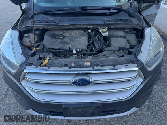 2018 Ford Escape SE with VIN 1FMCU9GD8JUA76991, listed as a Copart auction lot 52815245 with 213,827 mi miles and Clean Title. Bid and sale history available at carsss.com. Image 7.