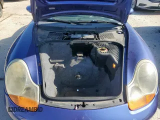 1999 Porsche Boxster z VIN WP0CA2980XU629582, wystawiony jako Copart lot #57534035 z przebiegiem 190 873 mil mil oraz Czysty tytuł • Clean title. Historia ofert i sprzedaży dostępna na DreamBid. Obrazek 11.
