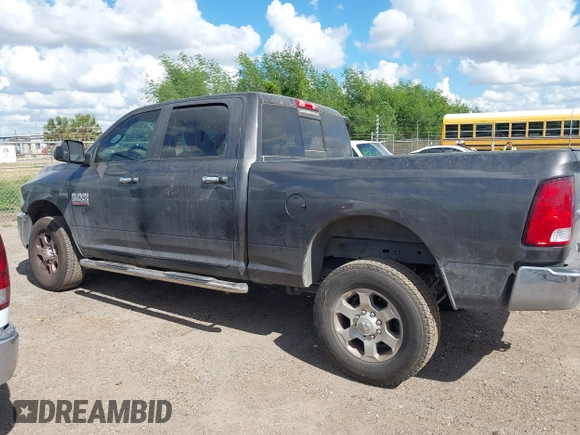 2017 Ram 2500 Big Horn with VIN 3C6UR5DJ2HG571169, listed as a IAAI auction lot 40700285 with 119,460 mi miles. Bid and sale history available at carsss.com. Image 14.