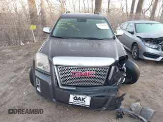 2013 GMC Terrain Denali z VIN 2GKALYEK1D6143920, wystawiony jako IAAI lot #41796800 z przebiegiem 157 244 mil mil oraz . Historia ofert i sprzedaży dostępna na DreamBid. Obrazek 12.