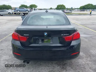 2020 BMW 4 Series 430i xDrive z VIN WBA4J3C08LBL11466, wystawiony jako IAAI lot #42253559 z przebiegiem 26 838 mil mil oraz . Historia ofert i sprzedaży dostępna na DreamBid. Obrazek 16.