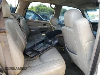 2003 Chevrolet Tahoe Z71 with VIN 1GNEK13T03R211816, listed as a Copart auction lot 67413754 with 0 mi miles and Clean Title. Bid and sale history available at carsss.com. Image 10.