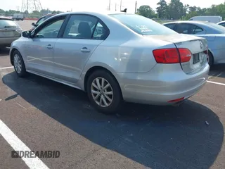 2012 Volkswagen Jetta SE z VIN 3VWDP7AJ4CM468986, wystawiony jako IAAI lot #42429171 z przebiegiem 169 447 mil mil oraz . Historia ofert i sprzedaży dostępna na DreamBid. Obrazek 3.