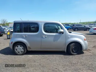2011 Nissan Cube S z VIN JN8AZ2KR1BT205110, wystawiony jako IAAI lot #42152109 z przebiegiem 92 493 mil mil oraz . Historia ofert i sprzedaży dostępna na DreamBid. Obrazek 12.
