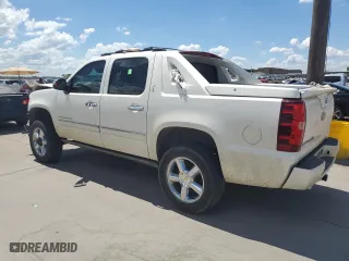 2013 Chevrolet Avalanche LTZ with VIN 3GNMCGE0XDG118785, listed as a Copart auction lot 67983504 with 196,824 mi miles and Salvage Title. Bid and sale history available at carsss.com. Image 2.