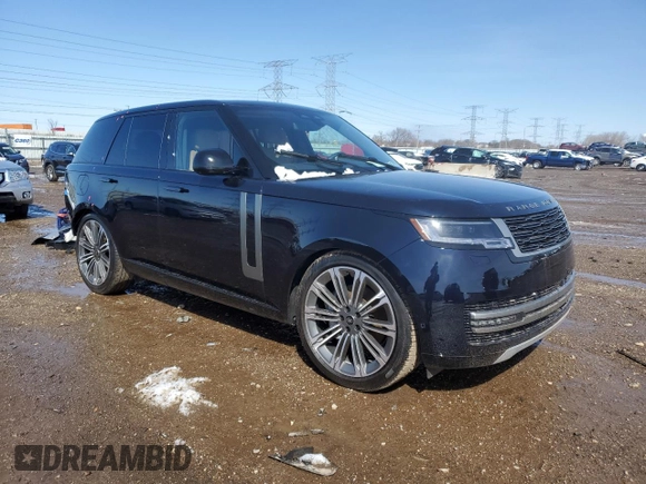 2025 Land Rover Range Rover SE z VIN SALKP9FU2SA283638, wystawiony jako Copart lot #49858485 z przebiegiem 2 999 mil mil oraz Szkoda całkowita • Salvage title. Historia ofert i sprzedaży dostępna na DreamBid. Obrazek 4.
