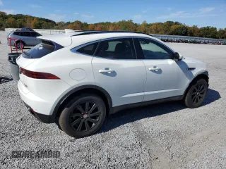 2019 Jaguar E-Pace S z VIN SADFJ2FX9K1Z72110, wystawiony jako Copart lot #71762033 z przebiegiem 20 779 mil mil oraz . Historia ofert i sprzedaży dostępna na DreamBid. Obrazek 3.