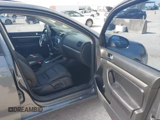 2010 Volkswagen Jetta SEL with VIN 3VWRX7AJ8AM158567, listed as a IAAI auction lot 42344380 with 151,481 mi miles and . Bid and sale history available at DreamBid. Image 5.