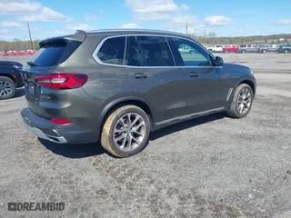 2022 BMW X5 xDrive40i with VIN 5UXCR6C06N9L83350, listed as a IAAI auction lot 41950890 with 29,701 mi miles. Bid and sale history available at carsss.com. Image 4.