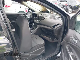 2014 Ford Escape SE with VIN 1FMCU0GXXEUA88622, listed as a IAAI auction lot 41727642 with 22,358 mi miles and . Bid and sale history available at DreamBid. Image 5.
