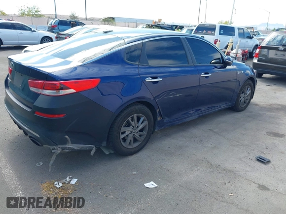 2020 Kia Optima LX с VIN 5XXGT4L3XLG386786, выставлен на аукционе IAAI как лот 42121288 с пробегом 109 213 миль миль и . История ставок и продаж доступна на DreamBid. Изображение 4.