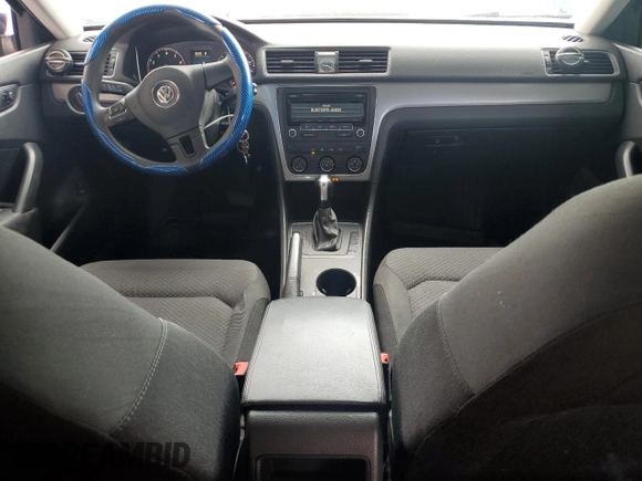 2015 Volkswagen Passat Limited Edition с VIN 1VWAT7A36FC041542, выставлен на аукционе Copart как лот 63032425 с пробегом 171 650 миль миль и Списание • Salvage title. История ставок и продаж доступна на DreamBid. Изображение 8.