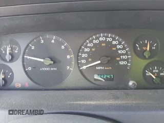 2004 Jeep Grand Cherokee Laredo z VIN 1J4GW48S64C152101, wystawiony jako IAAI lot #42165988 z przebiegiem 244 247 mil mil oraz . Historia ofert i sprzedaży dostępna na DreamBid. Obrazek 7.