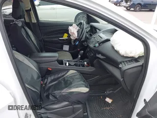 2018 Ford Escape SE with VIN 1FMCU0GD9JUA04709, listed as a IAAI auction lot 41831359 with 62,638 mi miles. Bid and sale history available at carsss.com. Image 5.