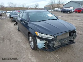 2014 Ford Fusion SE with VIN 3FA6P0H72ER222639, listed as a IAAI auction lot 41957789 with 201,464 mi miles. Bid and sale history available at carsss.com. Image 1.