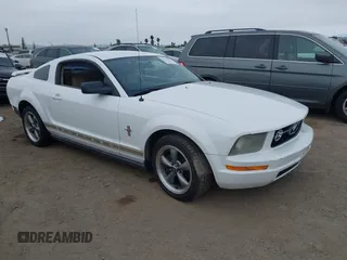 2006 Ford Mustang Standard with VIN 1ZVFT80N065139758, listed as a IAAI auction lot 42744471 with 179,567 mi miles and . Bid and sale history available at DreamBid. Image 1.