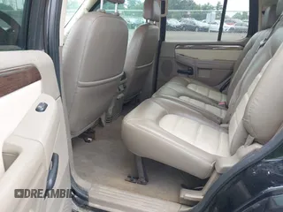 2004 Ford Explorer Eddie Bauer with VIN 1FMZU74K44ZA92419, listed as a IAAI auction lot 42440778 with 217,527 mi miles and . Bid and sale history available at DreamBid. Image 8.