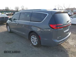 2021 Chrysler Pacifica Touring L with VIN 2C4RC1BG4MR598328, listed as a IAAI auction lot 41749306 with 78,035 mi miles and . Bid and sale history available at DreamBid. Image 3.