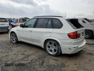 2012 BMW X5 M with VIN 5YMGY0C55CLK27404, listed as a Copart auction lot 75512644 with 0 mi miles and Salvage Title. Bid and sale history available at carsss.com. Image 2.