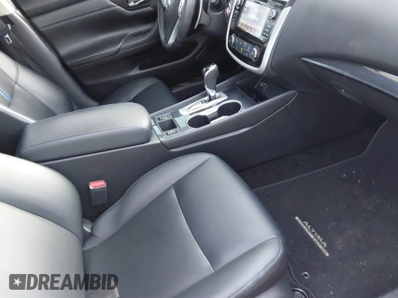 2018 Nissan Altima SV with VIN 1N4AL3APXJC296000, listed as a IAAI auction lot 41136829 with 53,975 mi miles and . Bid and sale history available at carsss.com. Image 5.