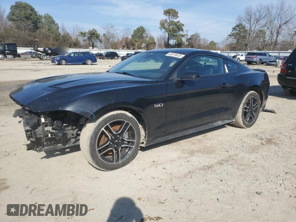 2022 Ford Mustang GT with VIN 1FA6P8CF3N5134313, listed as a Copart auction lot 45870625 with 32,835 mi miles and Salvage Title. Bid and sale history available at carsss.com. Image 1.